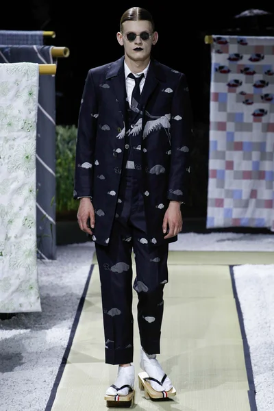 Look 14
